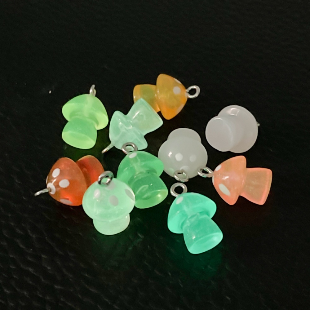 16pcs Luminous Mushroom Charms - огляд і ціна Resin Craft Projects